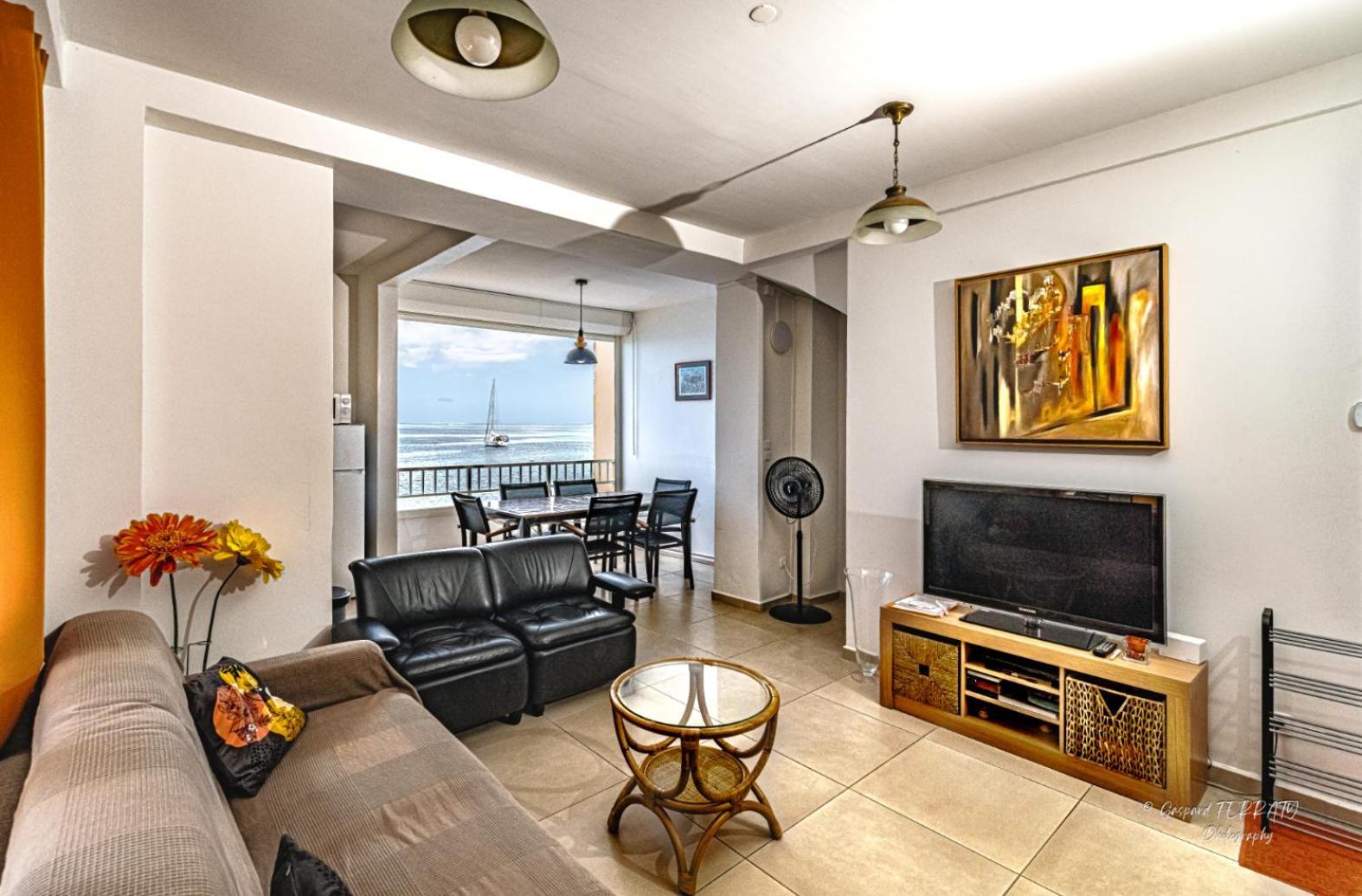 Les Penates - Appt Vue Mer Proche Plage Saint-Pierre Exterior foto